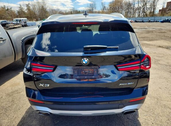 5UX53DP05R9U29460 2024 BMW X3 Black Widok z tyłu