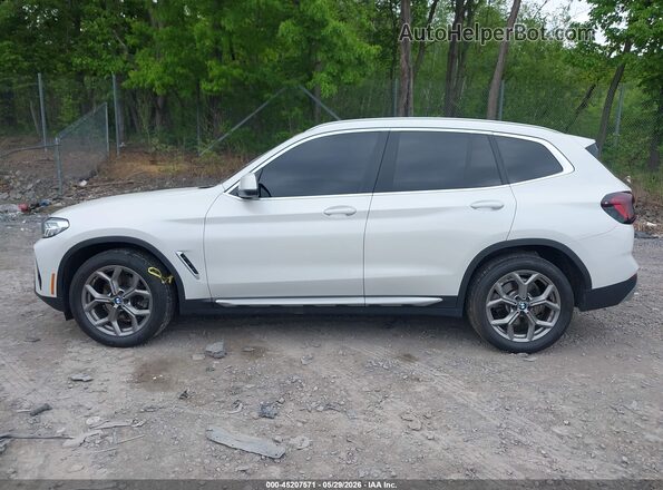 5UX53DP06N9K62911 2022 BMW X3 White Widok wnętrza 360 stopni