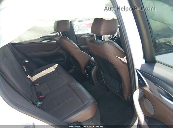 5UX53DP08P9P05630 2023 BMW X3 Белый Вид наклейки с VIN-кодом