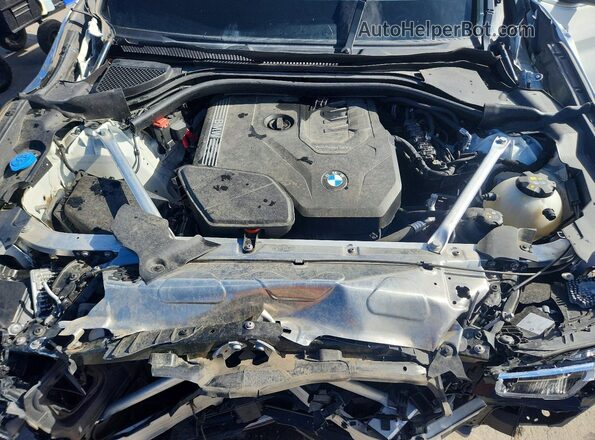 5UX53DP09P9R83940 2023 BMW X3 White Вид підкапотного простору