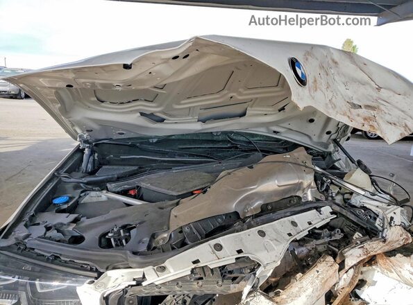 5UX53DP0XR9V66894 2024 BMW X3 White უკანა სალონის ხედი