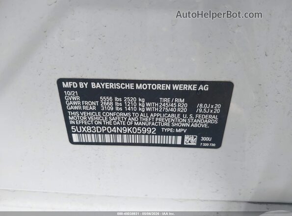 5UX83DP04N9K05992 2022 BMW X3 White Vista del compartimento del motor