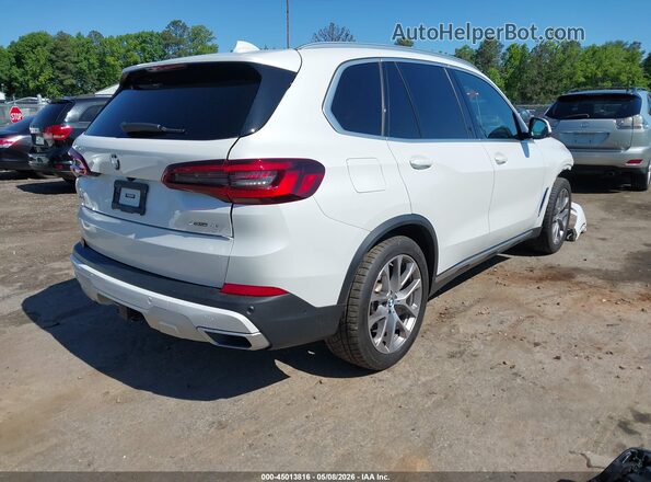 5UXCR6C06N9M53705 2022 BMW X5 White 