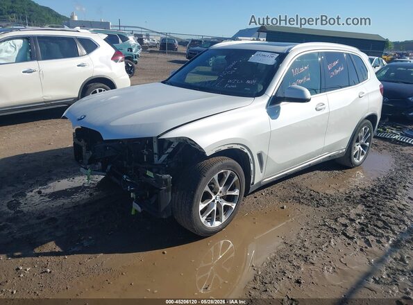5UXCR6C07LLL65469 2020 BMW X5 White Front left
