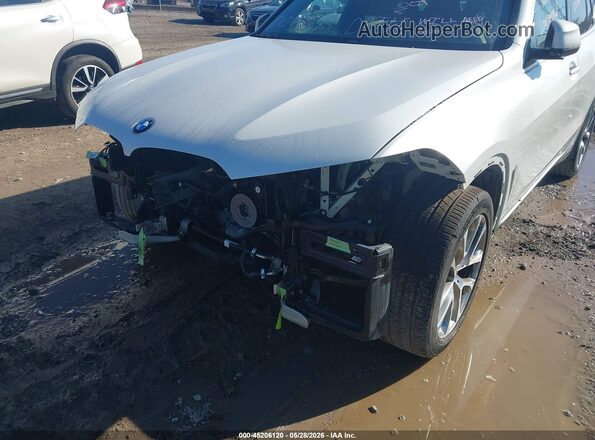 5UXCR6C07LLL65469 2020 BMW X5 White Front view