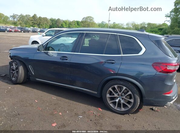5UXCR6C08M9F57078 2021 BMW X5 Gray Панорамний вид салону 360°