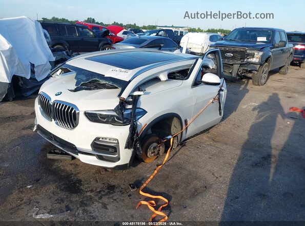 5UXCR6C09L9B36002 2020 BMW X5 Белый Передняя левая четверть