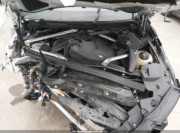 5UXCR6C54KLL62457 2019 BMW X5 White უკანა ხედი