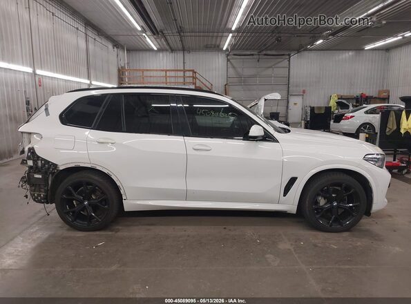 5UXCR6C55KLL62452 2019 BMW X5 White Vista interior de 360 grados