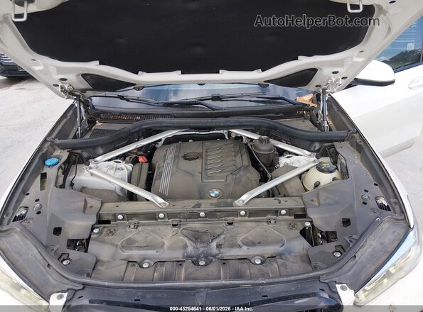 5UXCR6C56KLL12806 2019 BMW X5 White Вид ззаду