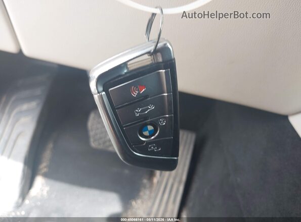 5UXCW2C01M9F19399 2021 BMW X7 Gray 