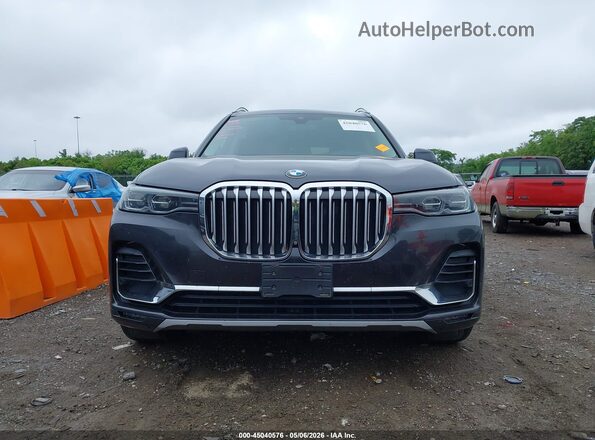 5UXCW2C01M9H51792 2021 BMW X7 Серый Вид задней части салона