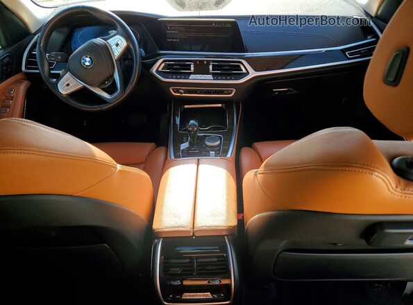 5UXCW2C02M9H35987 2021 BMW X7 White Widok deski rozdzielczej
