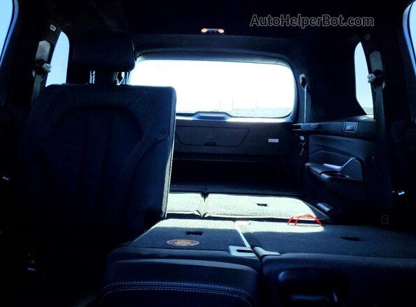 5UXCW2C04L9C37305 2020 BMW X7 Black Widok tylnych siedzeń