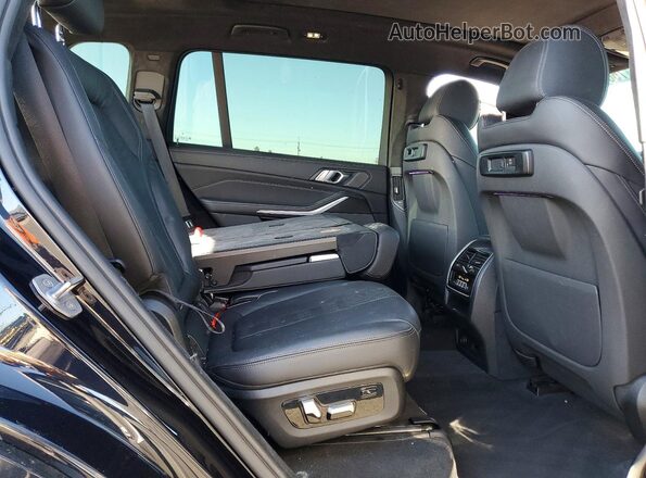 5UXCW2C04L9C37305 2020 BMW X7 Black Widok wnętrza z tyłu