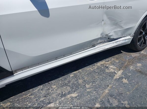 5UXCW2C05N9J76451 2022 BMW X7 White წინა ხედი