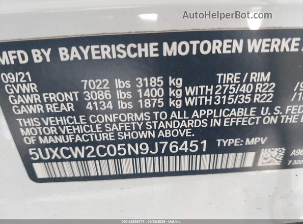 5UXCW2C05N9J76451 2022 BMW X7 White ძრავის განყოფილების ხედი