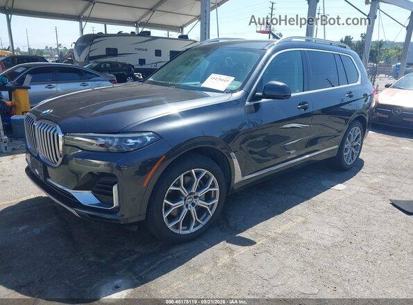 5UXCW2C06L9A03652 2020 BMW X7 Gray Առջևի ձախ երեք քառորդ տեսարան