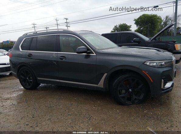 5UXCW2C07L9C06906 2020 BMW X7 Gray Vista interior trasera
