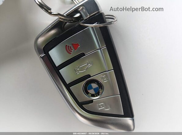 5UXCW2C09L9C22945 2020 BMW X7 Синий Вид панели приборов