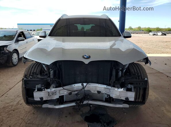 5UXCW2C09L9C68792 2020 BMW X7 White Front view