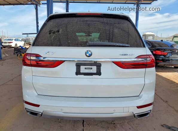 5UXCW2C09L9C68792 2020 BMW X7 White Rear view