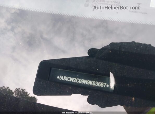 5UXCW2C09N9K63687 2022 BMW X7 Blue 