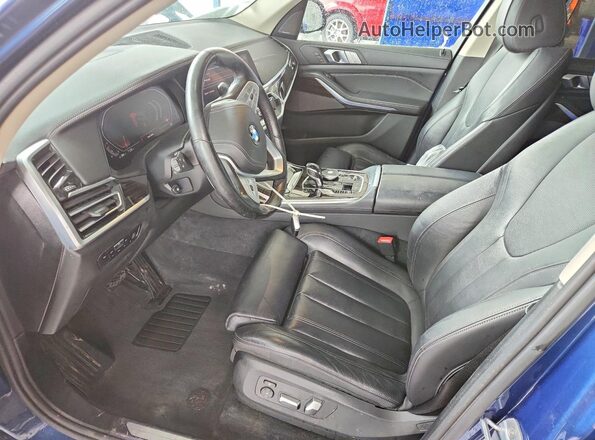 5UXCW2C0XL9B07254 2020 BMW X7 Синий Вид салона спереди