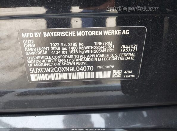 5UXCW2C0XN9L04070 2022 BMW X7 Black ძრავის განყოფილების ხედი