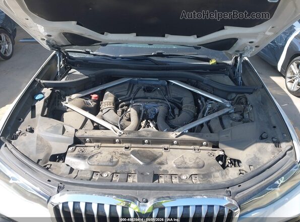 5UXCX4C52KLS38701 2019 BMW X7 White Հետևի տեսք
