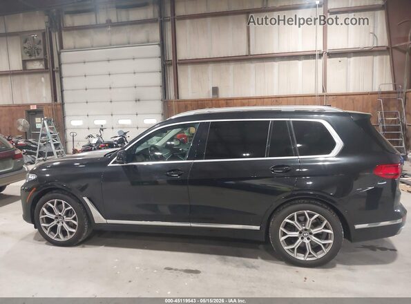 5UXCX4C56KLS36238 2019 BMW X7 Black 360 interior view