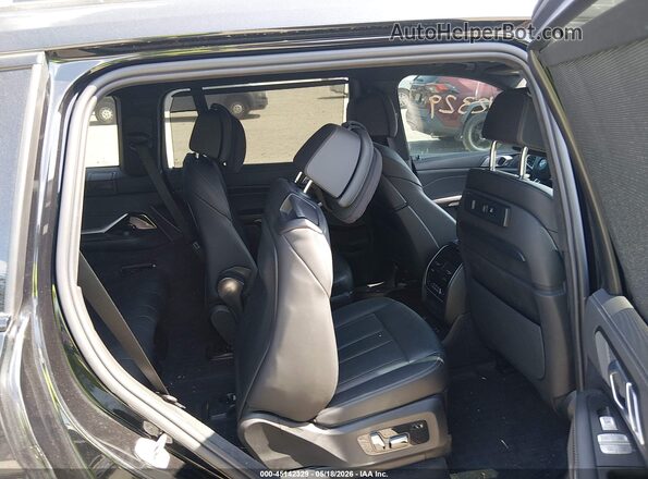 5UXCX6C04N9M68905 2022 BMW X7 Black VIN კოდის სტიკერის ხედი
