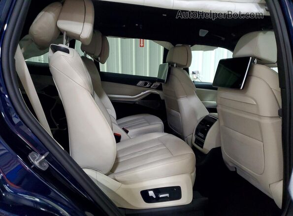 5UXCX6C19M9F64264 2021 BMW X7 Blue Սալոնի հետևի տեսք