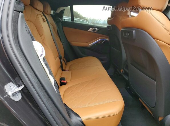 5UXCY6C02P9P88613 2023 BMW X6 Black Вид задньої частини салону
