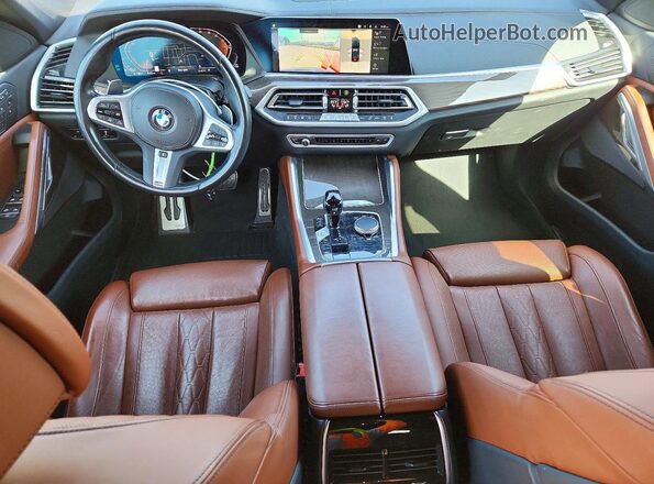 5UXCY6C06P9N71775 2023 BMW X6 Black Vista del salpicadero