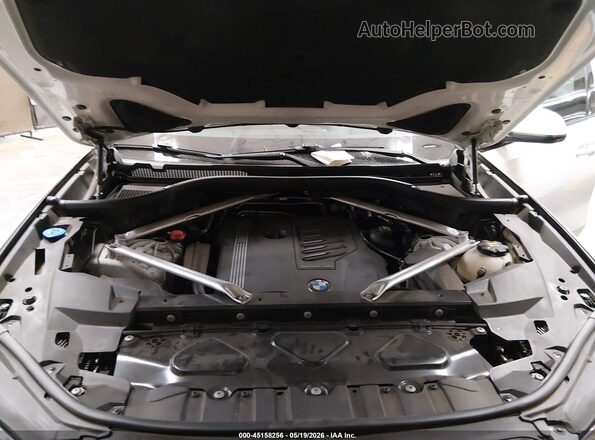 5UXCY6C08P9N58641 2023 BMW X6 White Rear view