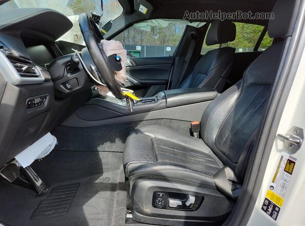 5UXCY8C07L9B64492 2020 BMW X6 Белый Вид салона спереди