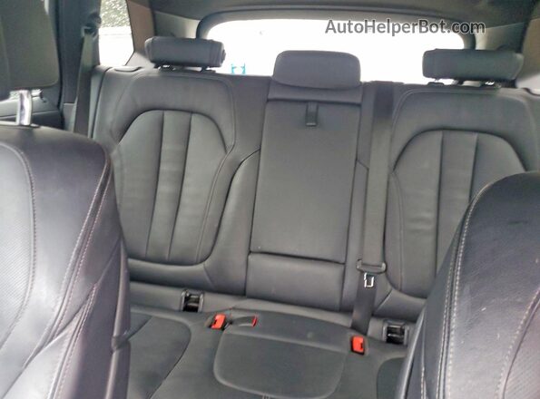 5UXJU4C01M9F71043 2021 BMW X5 Black Вид задніх сидінь