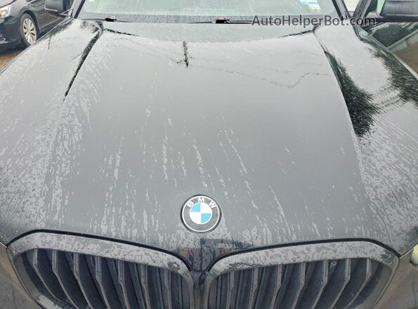 5UXJU4C01M9F71043 2021 BMW X5 Black Вид підкапотного простору