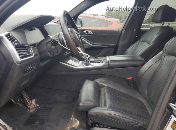 5UXJU4C01M9F71043 2021 BMW X5 Black Вид салону спереду