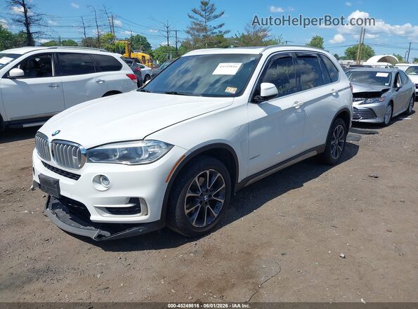 5UXKR0C33H0V74610 2017 BMW X5 White წინა მარცხენა ხედი სამი მეოთხედიდან