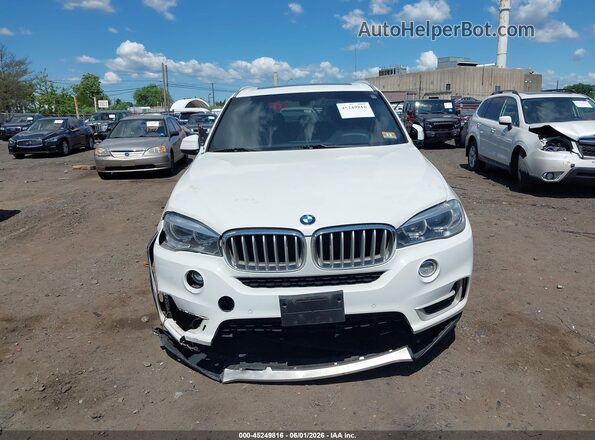 5UXKR0C33H0V74610 2017 BMW X5 White ხელსაწყოთა პანელის ხედი