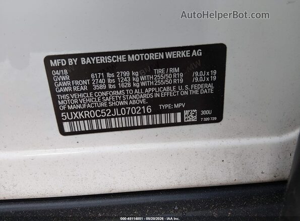 5UXKR0C52JL070216 2018 BMW X5 White Engine compartment view