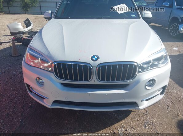 5UXKR2C52J0X09854 2018 BMW X5 White Вид задньої частини салону