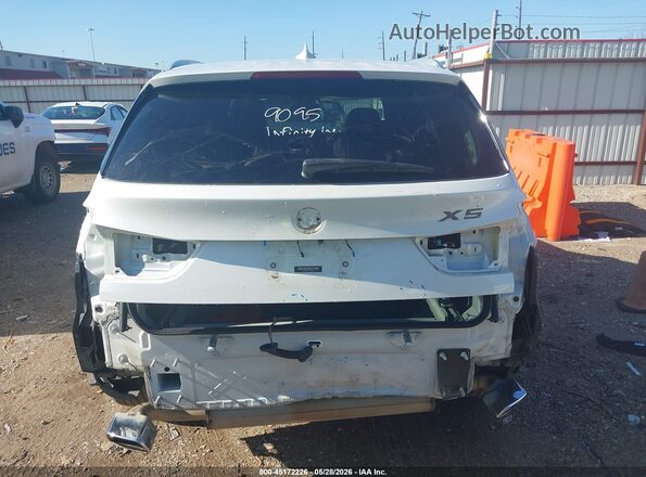 5UXKR2C52J0X09854 2018 BMW X5 White 