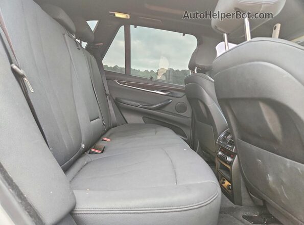 5UXKR2C54J0Z20909 2018 BMW X5 White 