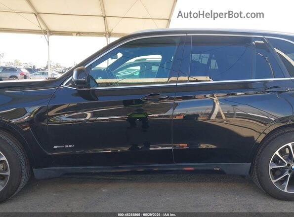 5UXKR2C55J0Z17159 2018 BMW X5 Black 