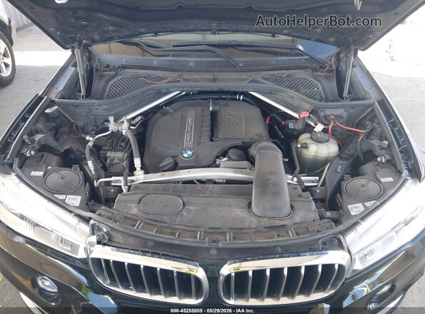 5UXKR2C55J0Z17159 2018 BMW X5 Black 
