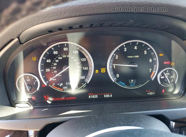 5UXKT0C52G0F75252 2016 BMW X5 Gray Սարքավորումների վահանակի տեսք