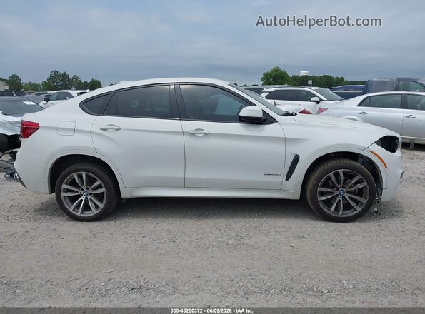 5UXKU0C50J0G69506 2018 BMW X6 White Панорамний вид салону 360°